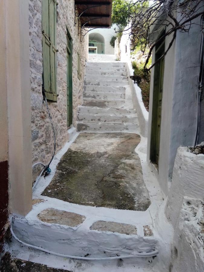 Apartamento Grandma'S House Symi Exterior foto