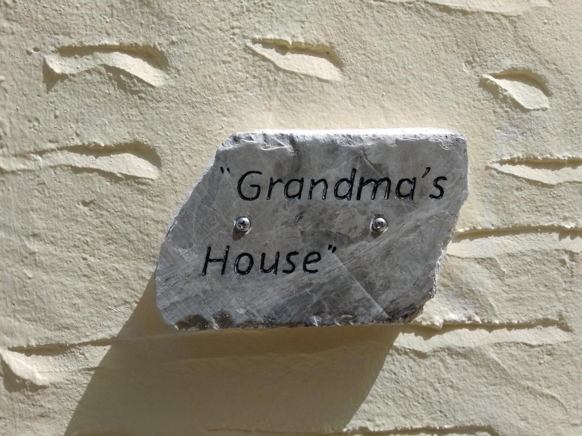 Apartamento Grandma'S House Symi Exterior foto
