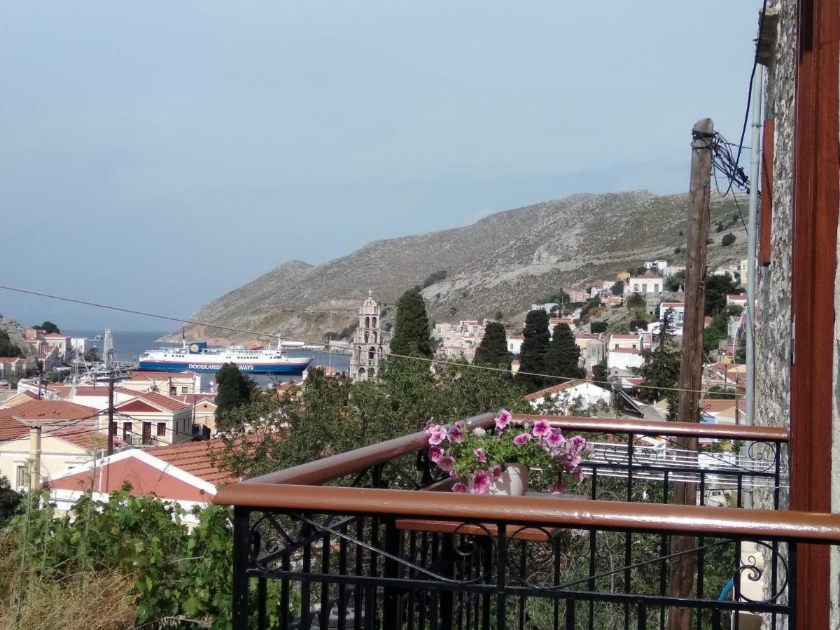 Apartamento Grandma'S House Symi Exterior foto