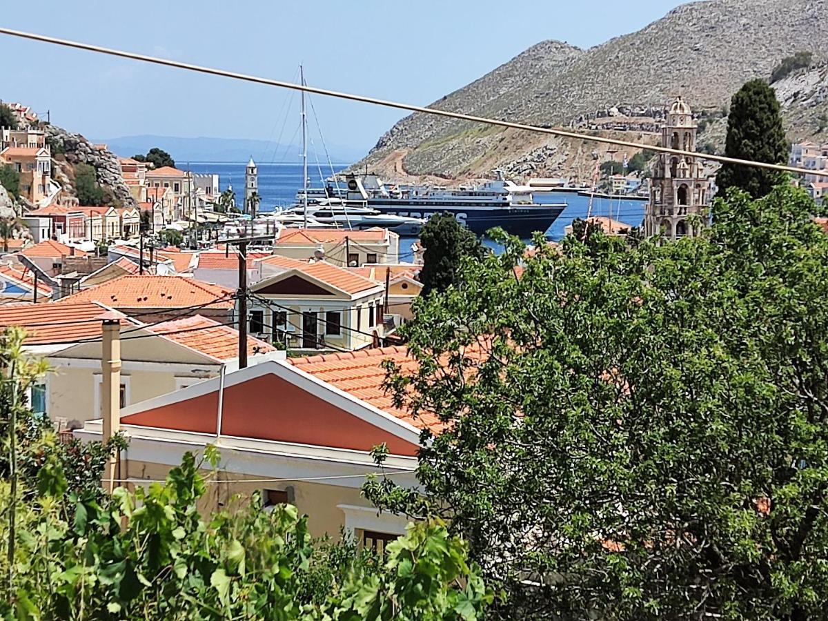 Apartamento Grandma'S House Symi Exterior foto